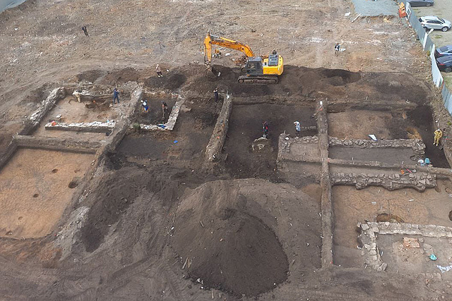 В Челябинске нашли белогвардейский схрон с патронами Бизнес ФМ