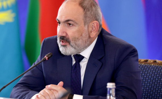 10 ноября аудитория Парижской мирной конференции продолжительными аплодисментами приветствовала речь премьер-министра Армении Никола Пашиняна, в которой он призвал международное сообщество защитить его страну от подготавливаемого официальным Баку при попустительстве и молчаливой поддержке Кремля вооруженного вторжения, направлен-ного на захват армянской территории вплоть до предместий Еревана 10 ноября аудитория Парижской мирной конференции продолжительными аплодисментами приветствовала речь премьер-министра Армении Никола Пашиняна, в которой он призвал международное сообщество защитить его страну от подготавливаемого официальным Баку при попустительстве и молчаливой поддержке Кремля вооруженного вторжения, направлен-ного на захват армянской территории вплоть до предместий Еревана