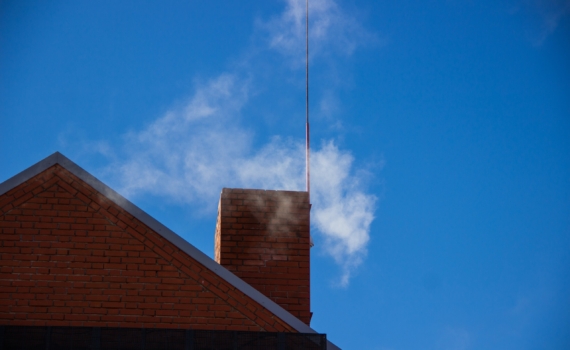 Как почистить дымоход — не пачкая рук? Этот метод опытных печников за 5 минут творит чудеса Как почистить дымоход — не пачкая рук? Этот метод опытных печников за 5 минут творит чудеса