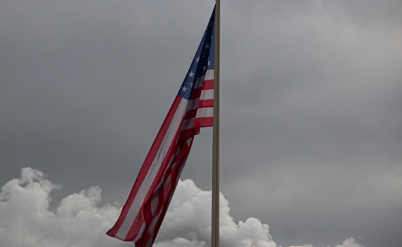 Трамп обостряет отношения с союзниками США ради выгоды своих бизнес-партнеров Трамп обостряет отношения с союзниками США ради выгоды своих бизнес-партнеров